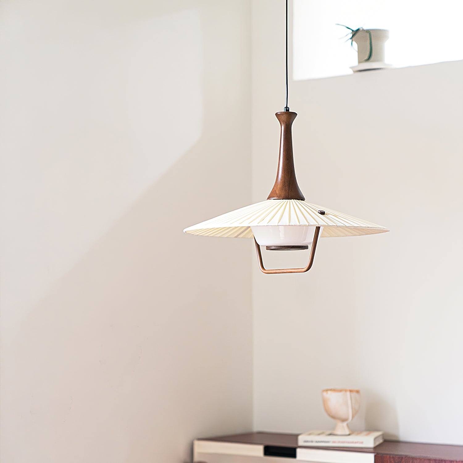 Mydorisra Traditional Classic Fabric Wood Pendant Lamp - Letslighting