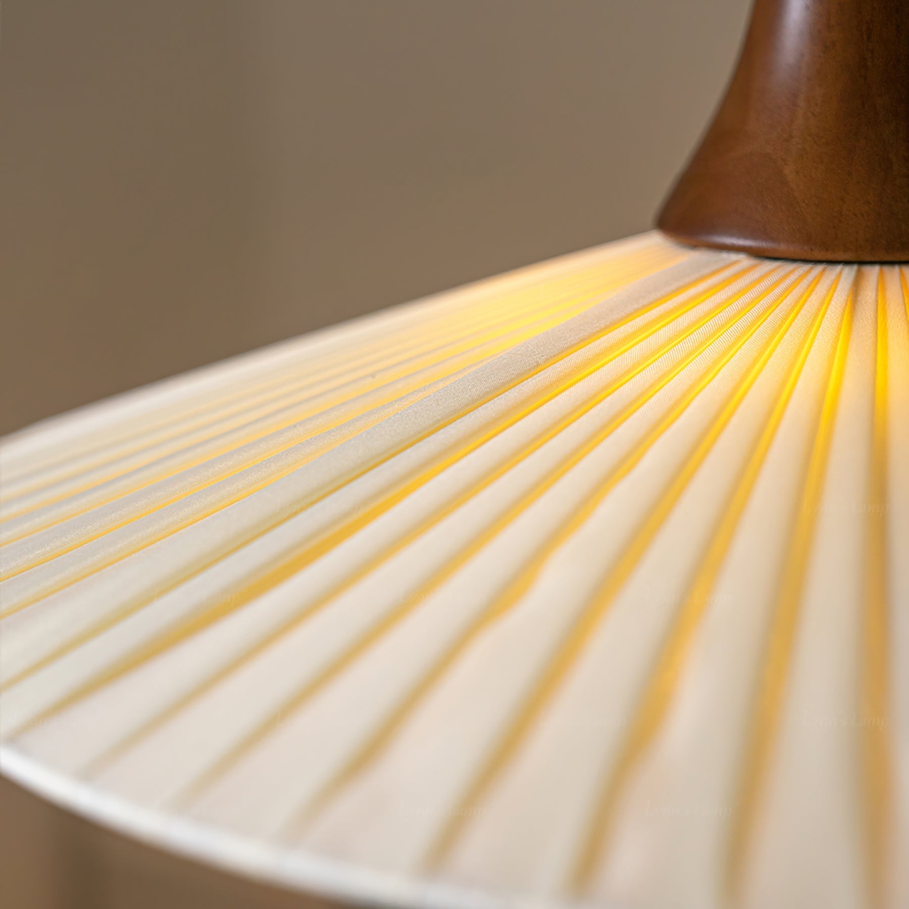 Mydorisra Traditional Classic Fabric Wood Pendant Lamp - Letslighting