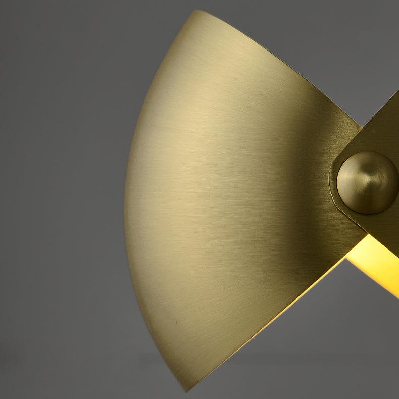 Luno Elegant Brass Wall Lamp - Letslighting