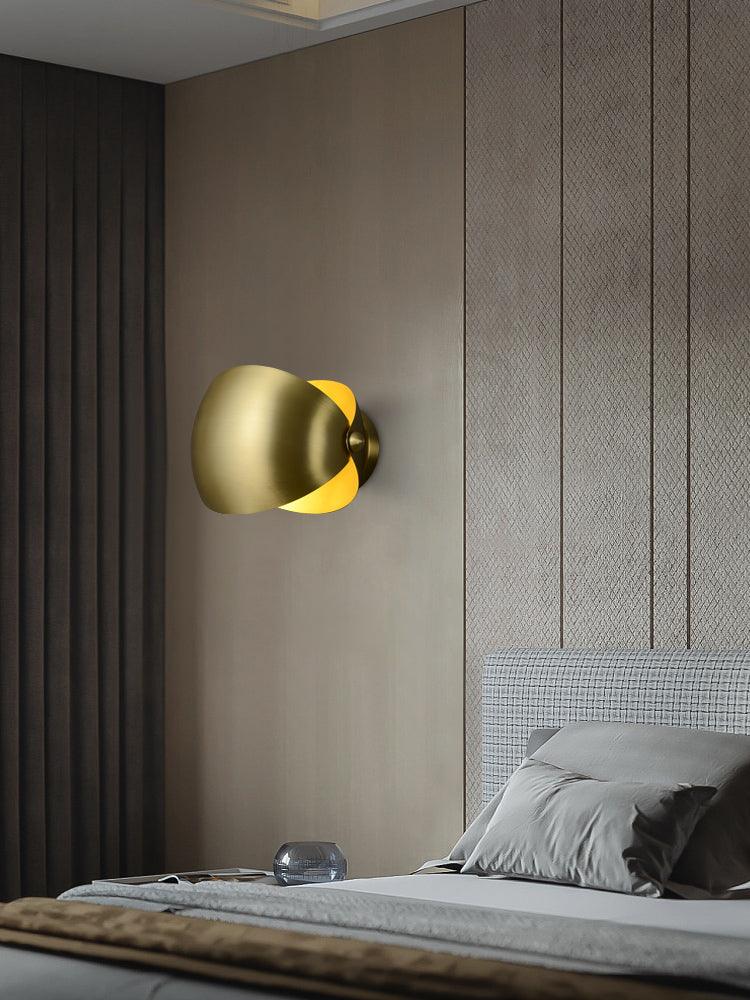 Luno Elegant Brass Wall Lamp - Letslighting