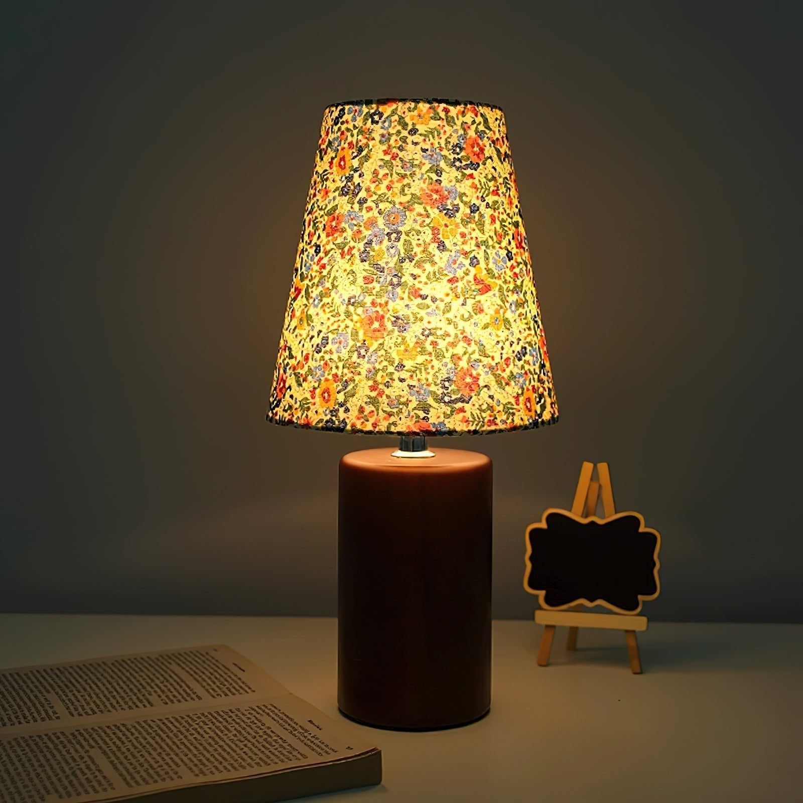 Flora Vintage Wood Table Lamp - Letslighting