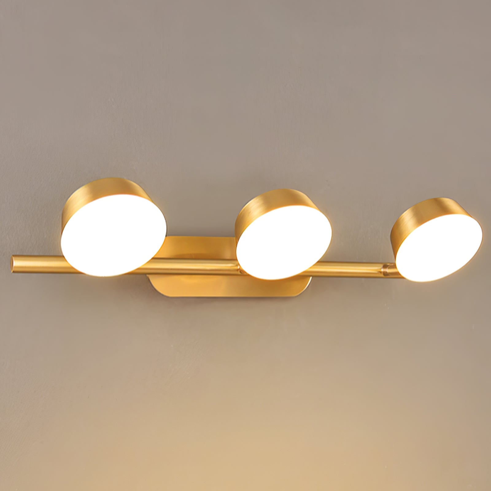 Edward Premium Elegance Vanity Brass Wall Light - Letslighting