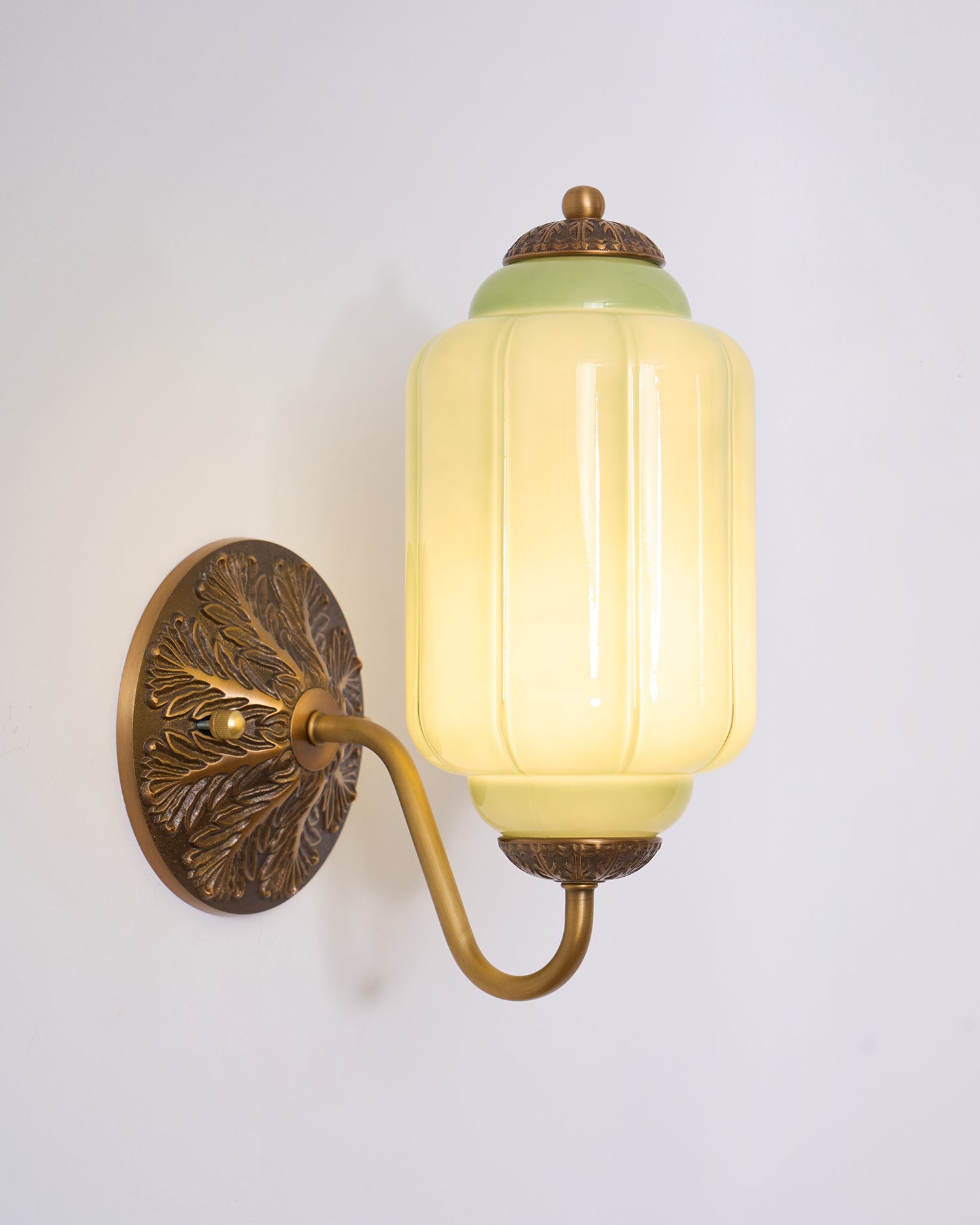 Melvane Vintage Pink Glass Wall Sconce - Letslighting