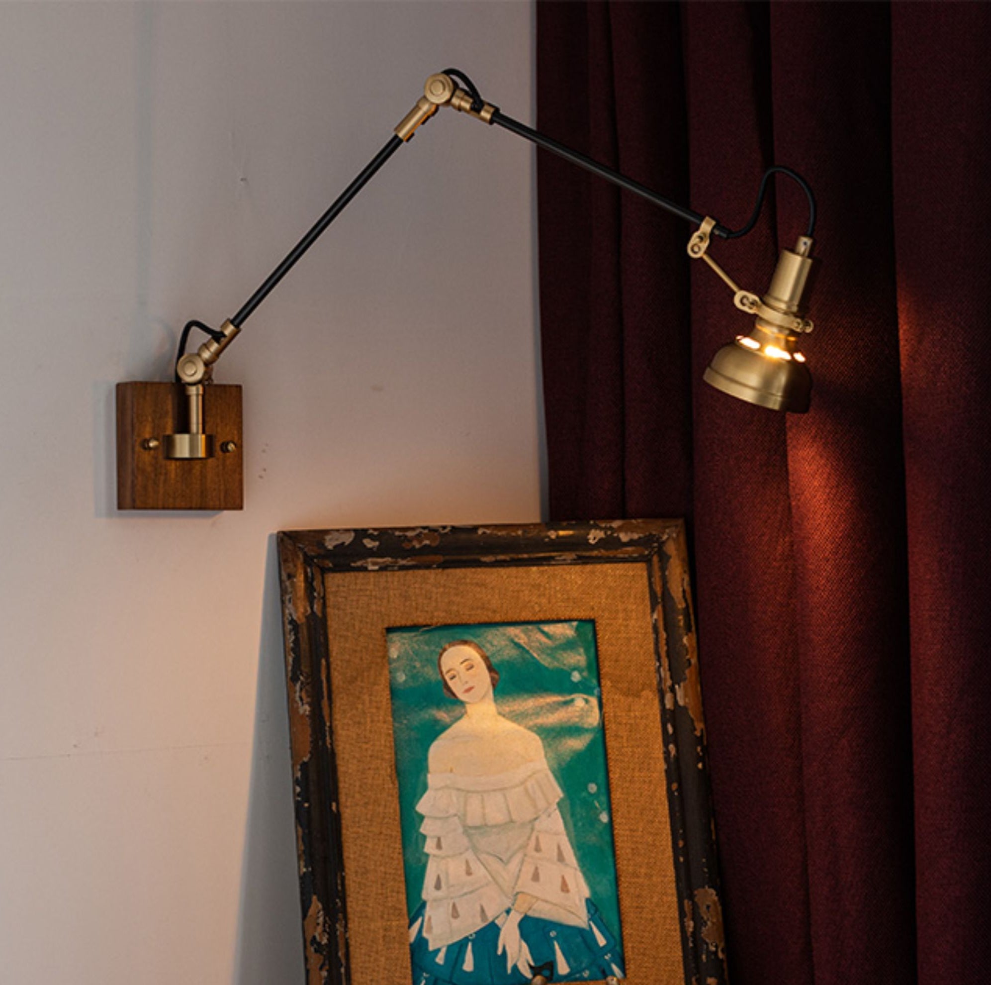 Elowen Wood Wall Lamp - Letslighting