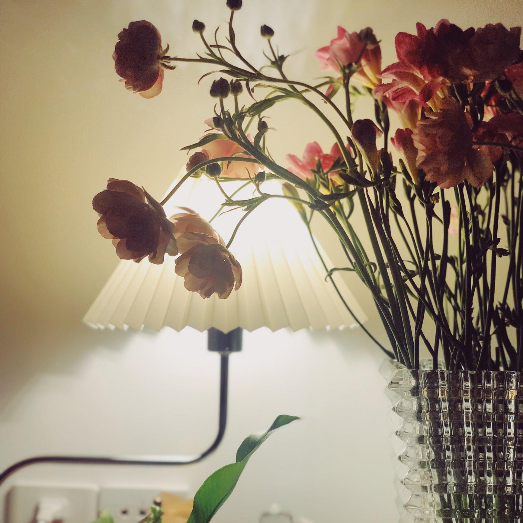 Ornelle Wood Fabric Artistic Table Lamp - Letslighting