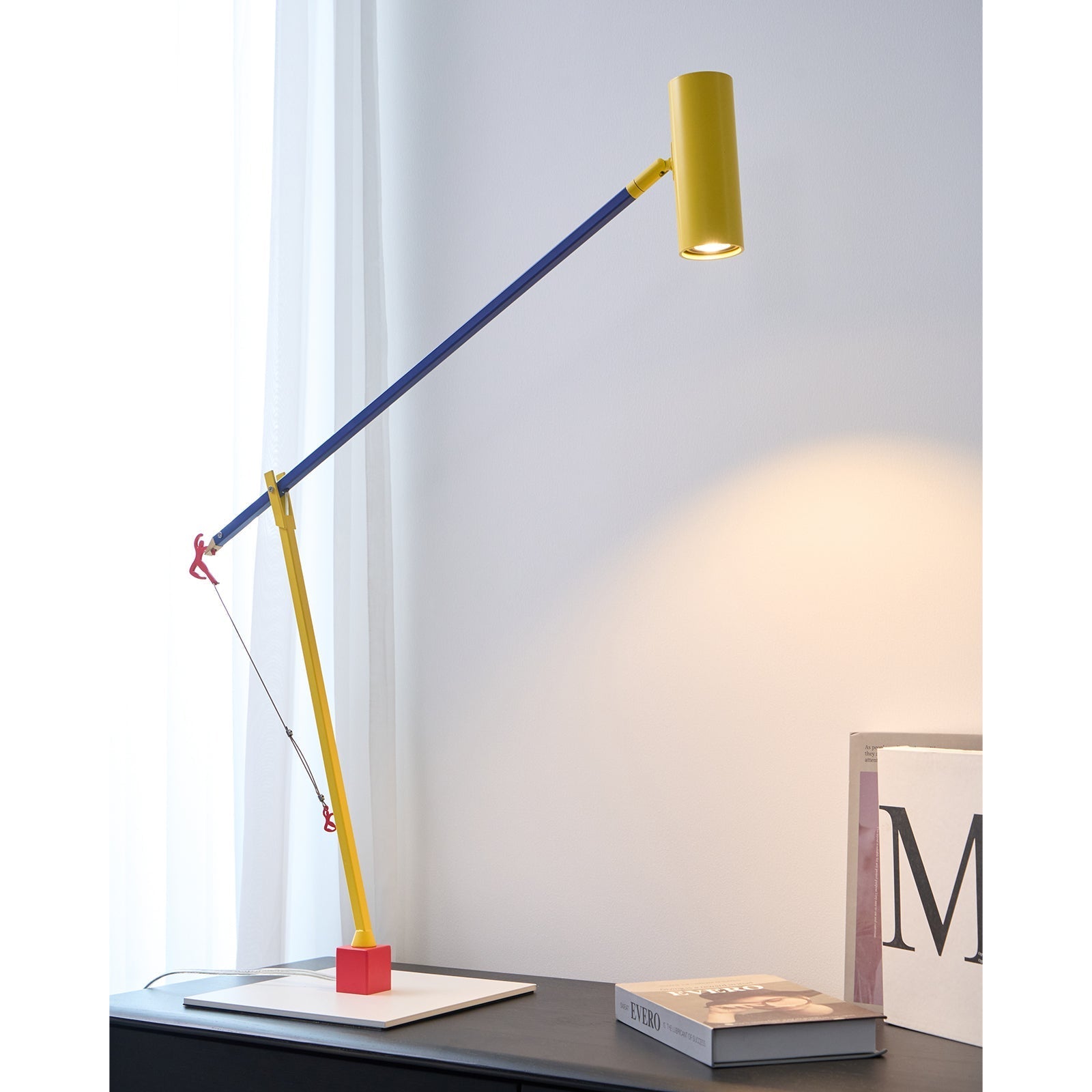 Uvinos Modern Minimalist Table Lamp - Letslighting