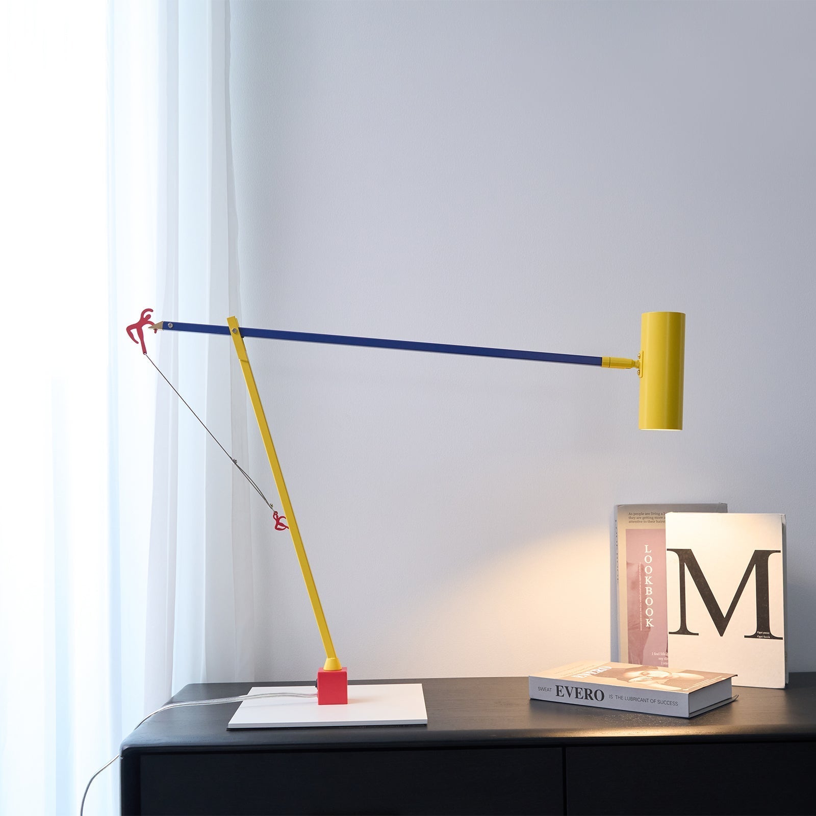 Uvinos Modern Minimalist Table Lamp - Letslighting