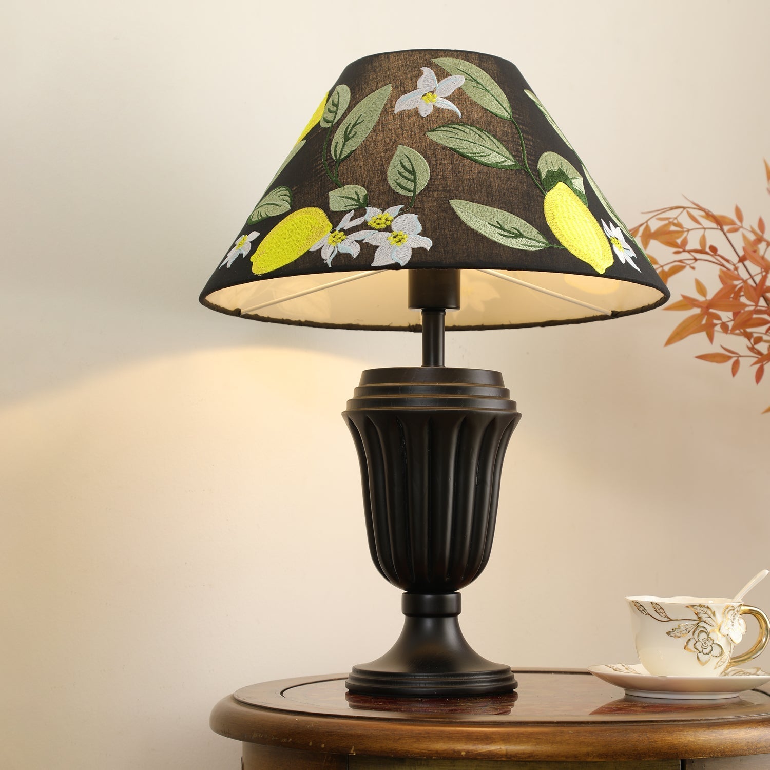 Orione Wood & Fabric Table Lamp - Letslighting