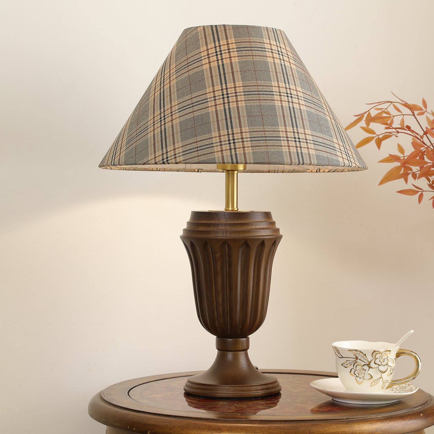 Orione Wood & Fabric Table Lamp - Letslighting