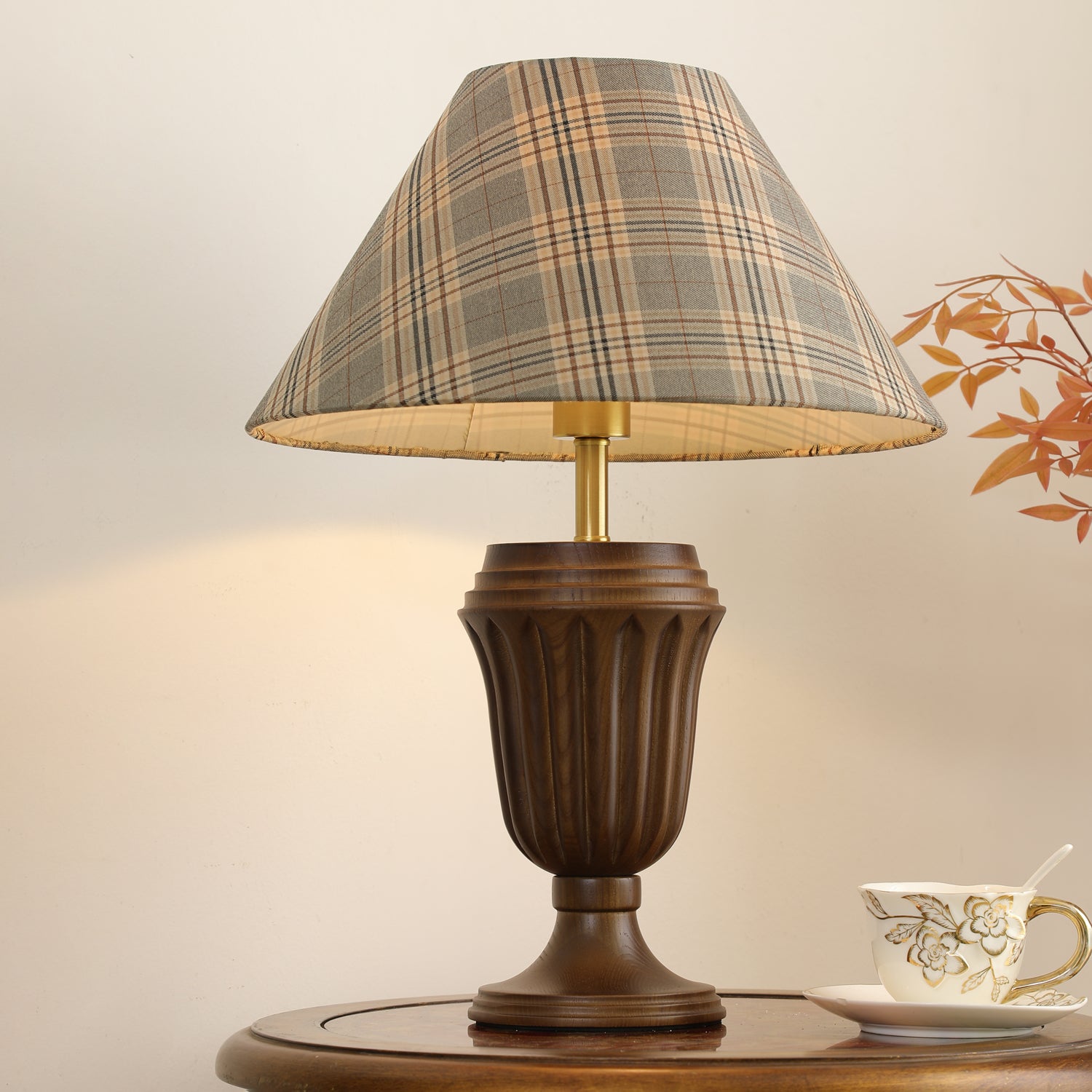 Orione Wood & Fabric Table Lamp - Letslighting