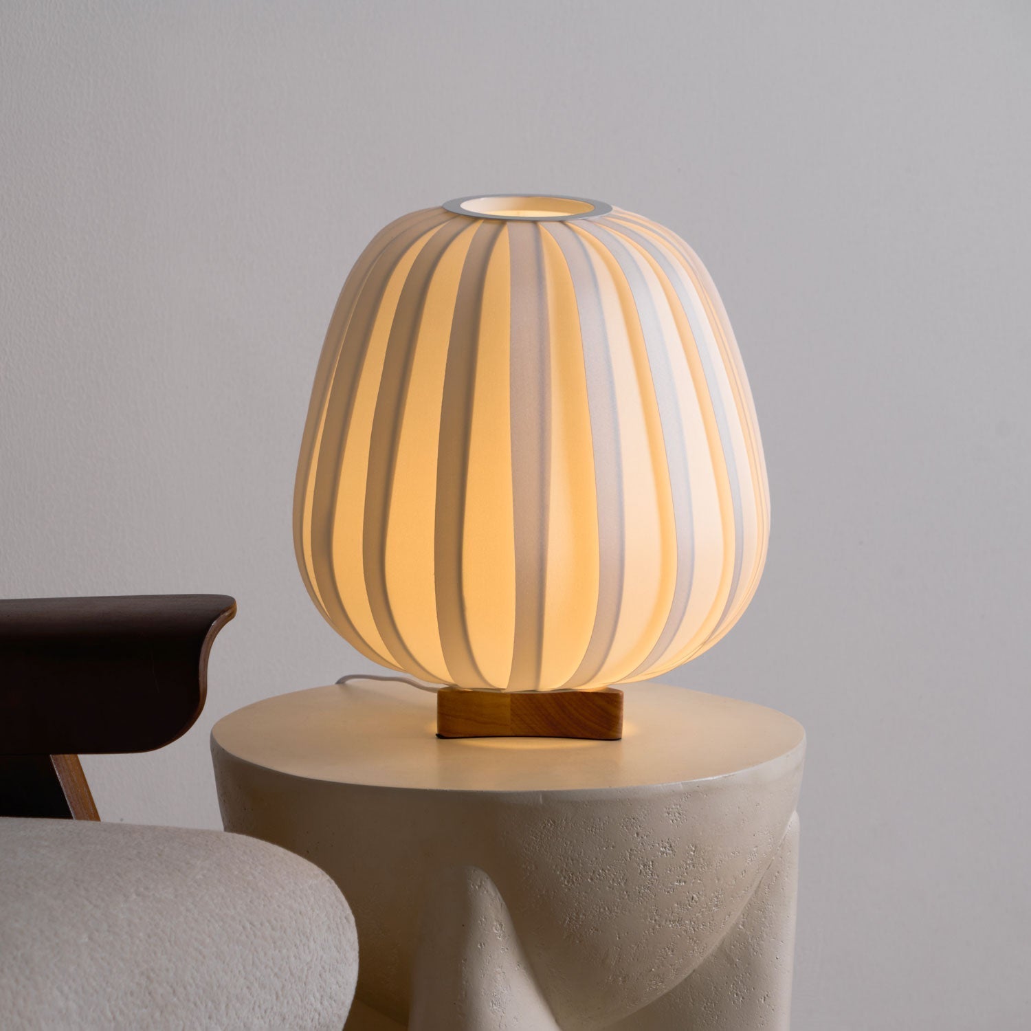 Fabric Minimalist Table Lamp - Blowlighting