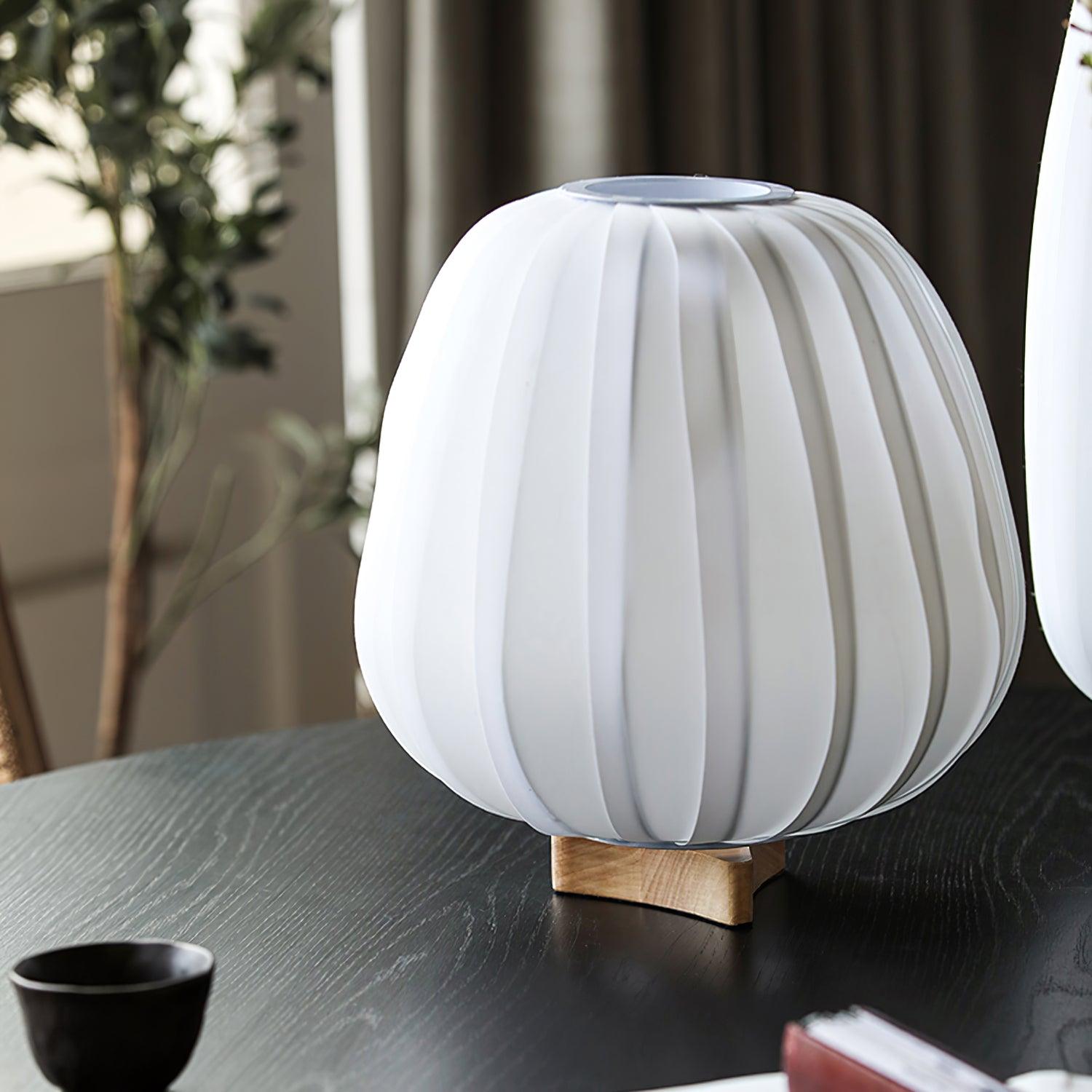 Fabric Minimalist Table Lamp - Blowlighting