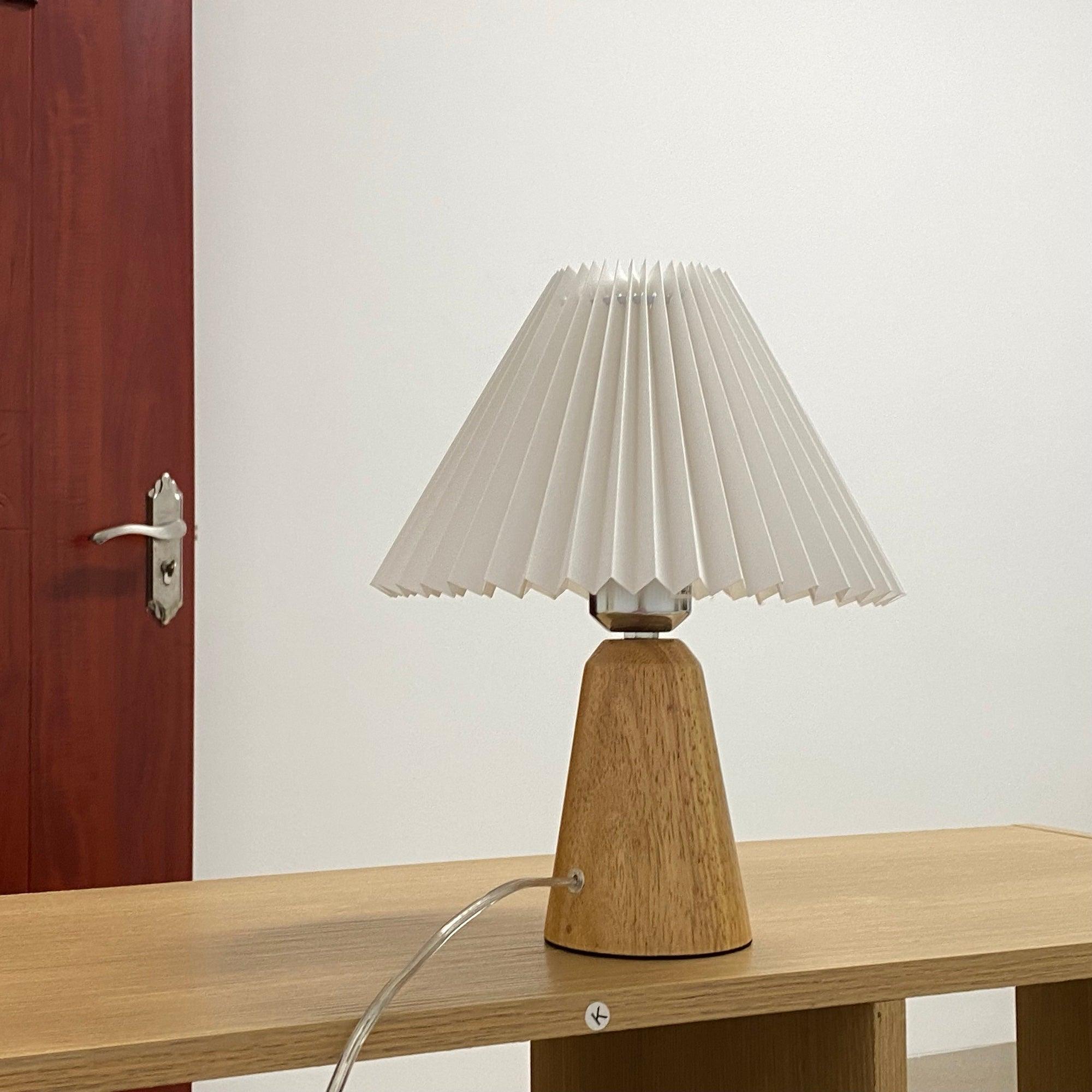 Martha Minimalist Wood Table Lamp - Letslighting