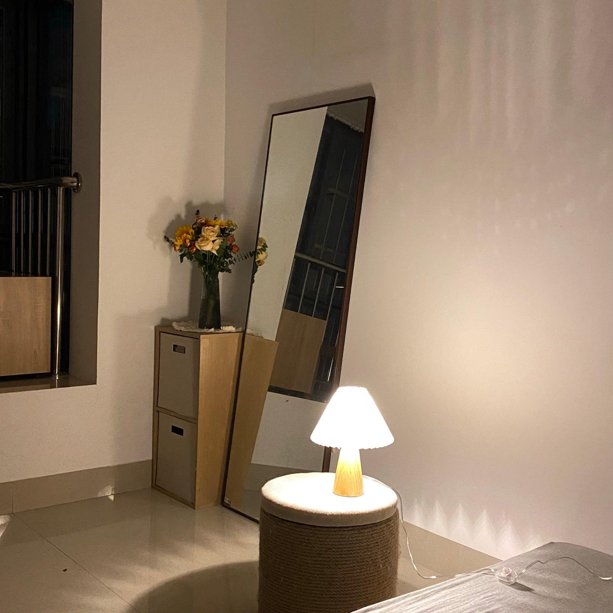 Martha Minimalist Wood Table Lamp - Letslighting