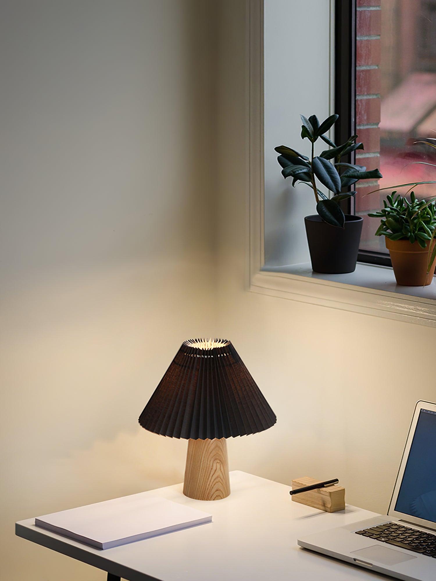 Martha Minimalist Wood Table Lamp - Letslighting