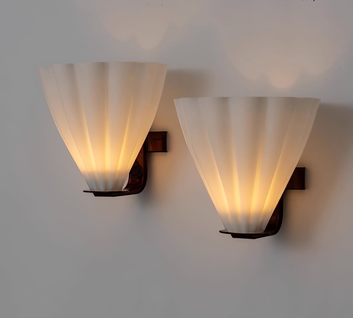 Fan Shaped Glass Wall Sconce - Letslighting