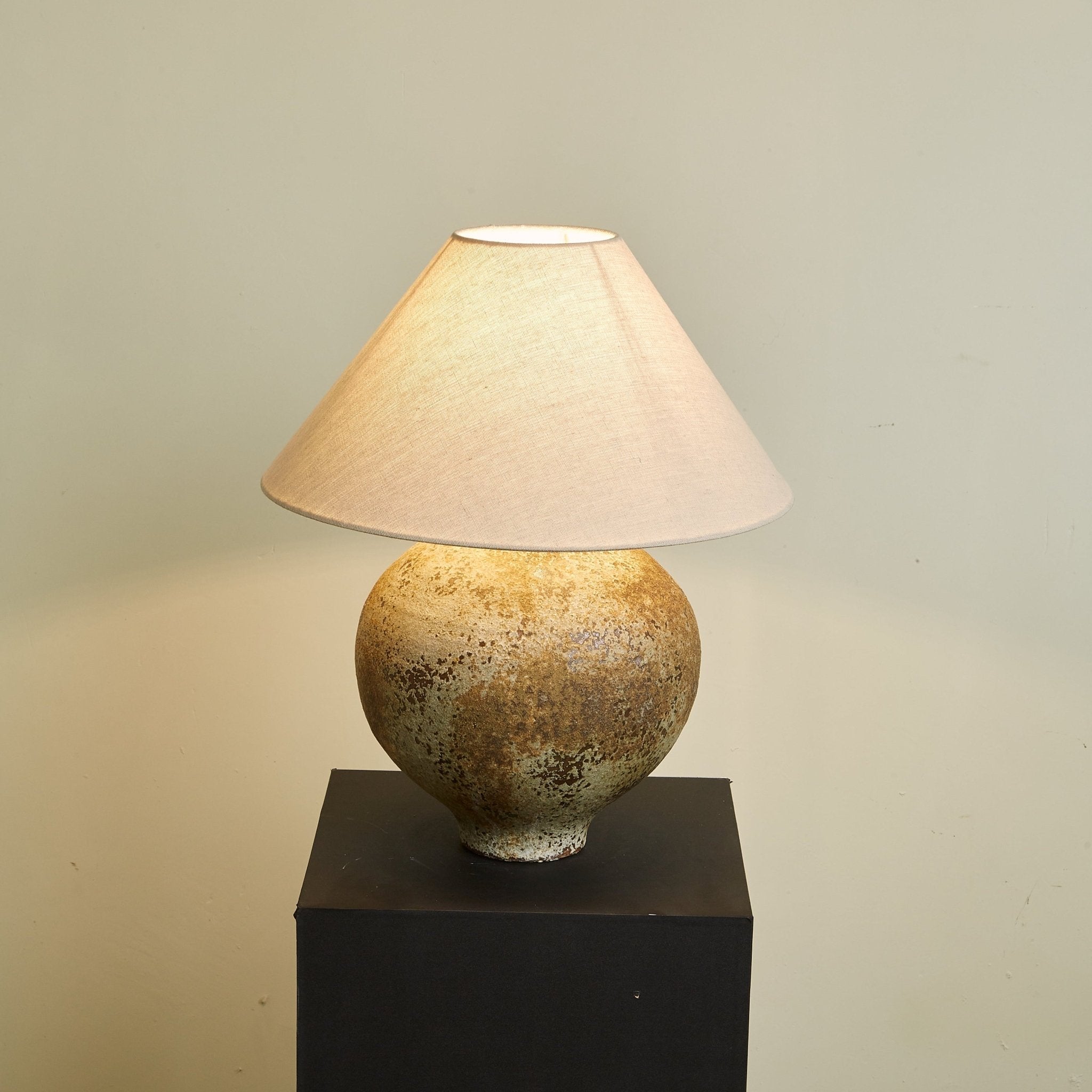 Logan Modern Ceramics Table Lamp - Letslighting