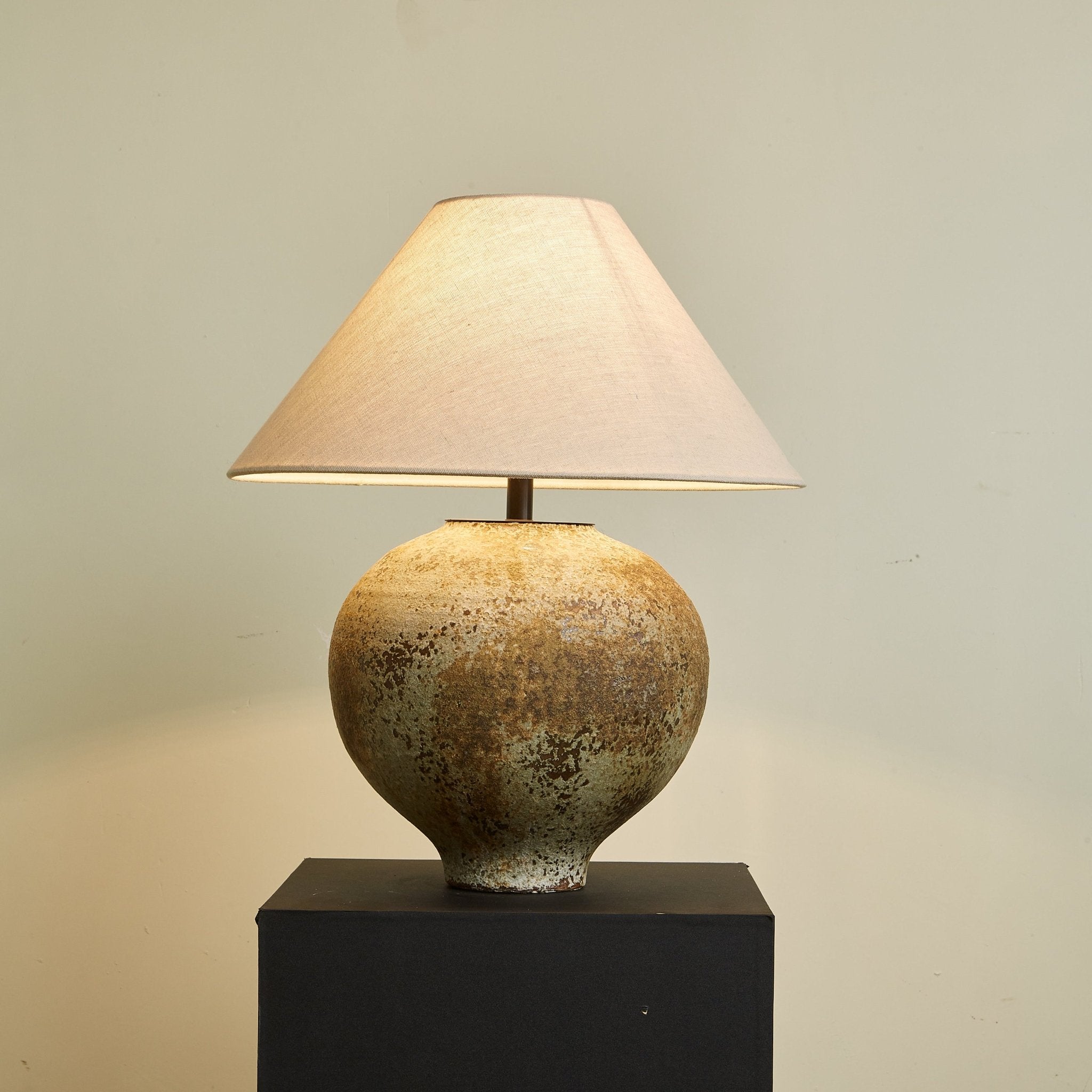 Logan Modern Ceramics Table Lamp - Letslighting