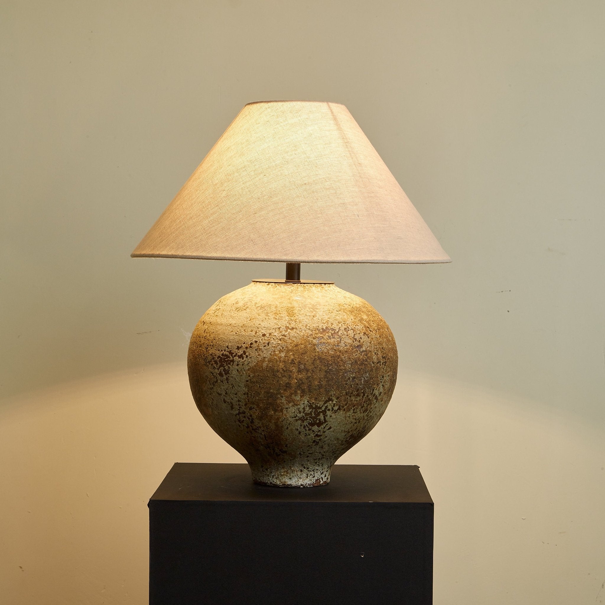 Logan Modern Ceramics Table Lamp - Letslighting