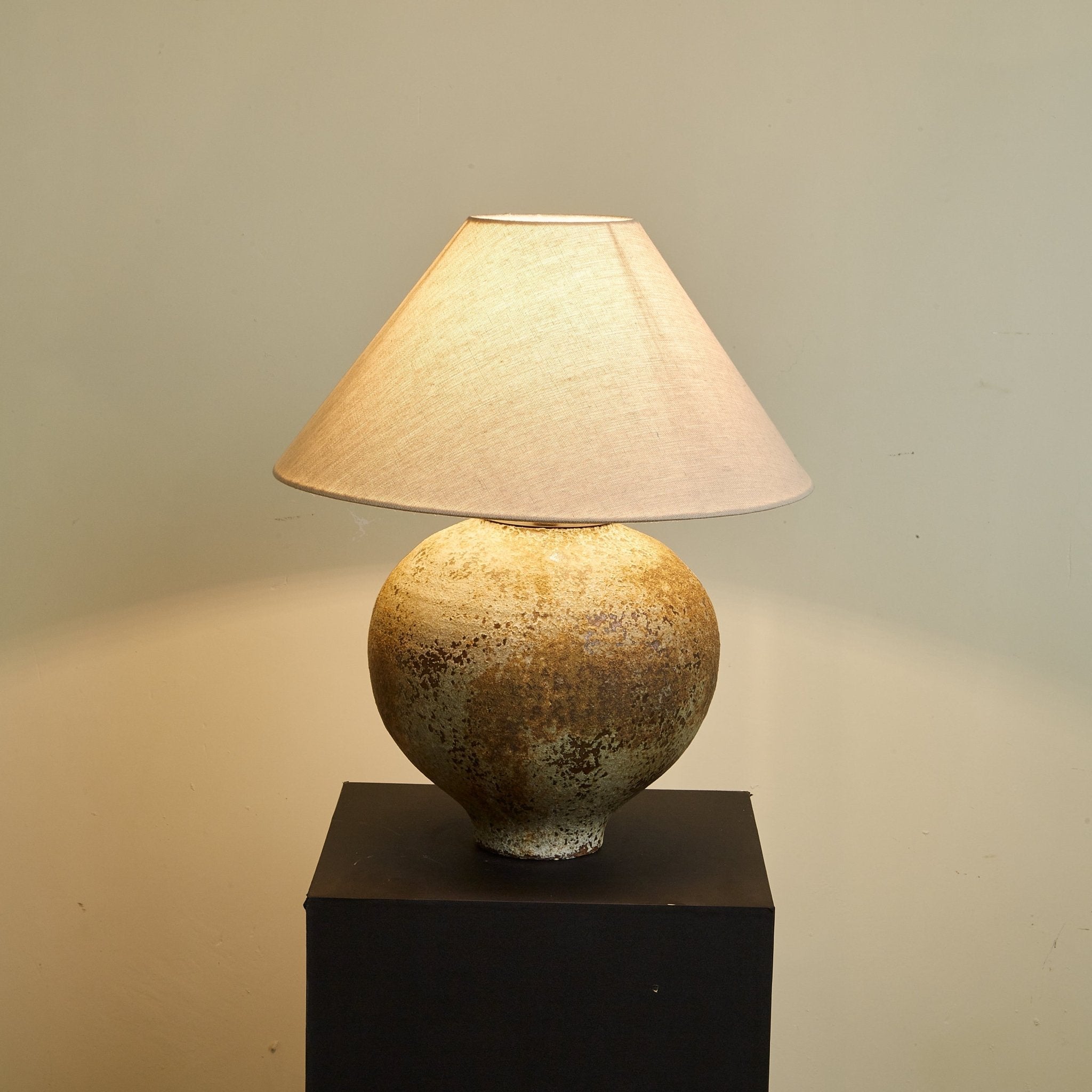 Logan Modern Ceramics Table Lamp - Letslighting