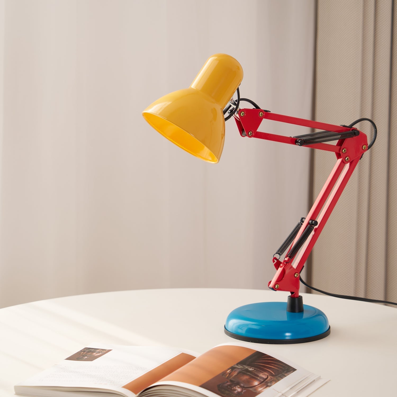 Jamie Modern Table Lamp - Letslighting