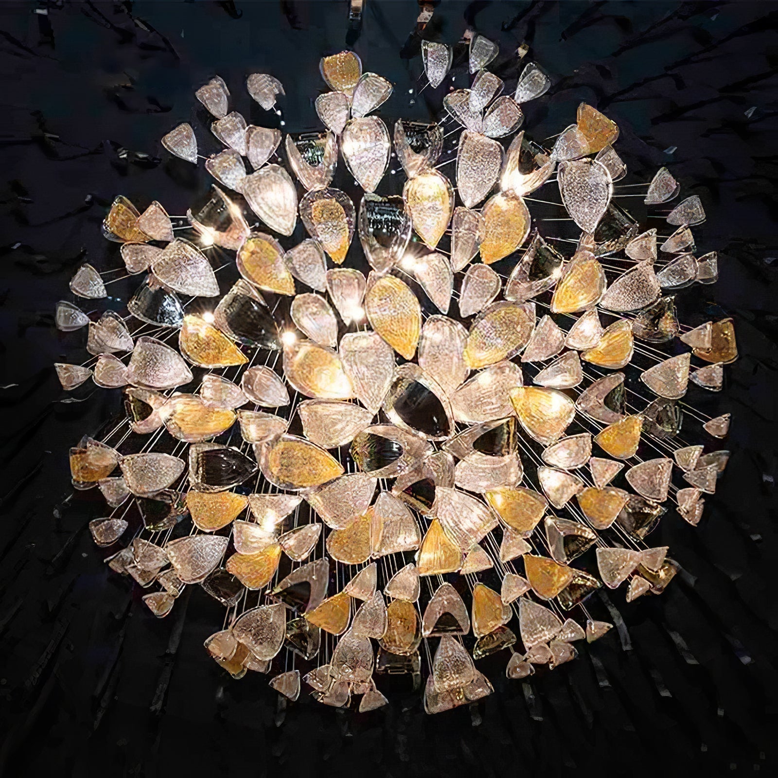 Avynen Crystal Petal Chandelier - Letslighting