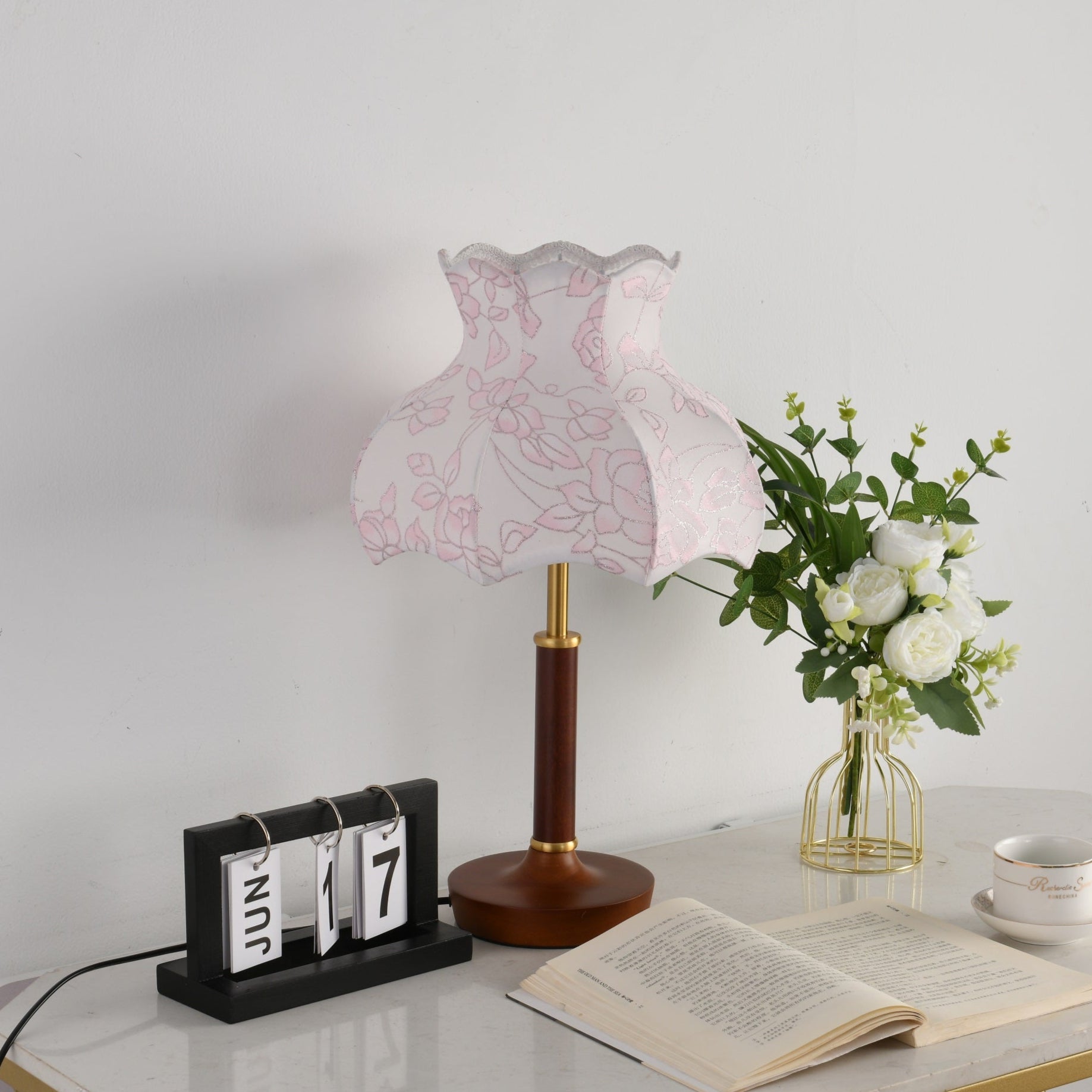Naomi Vintage Table Lamp - Letslighting