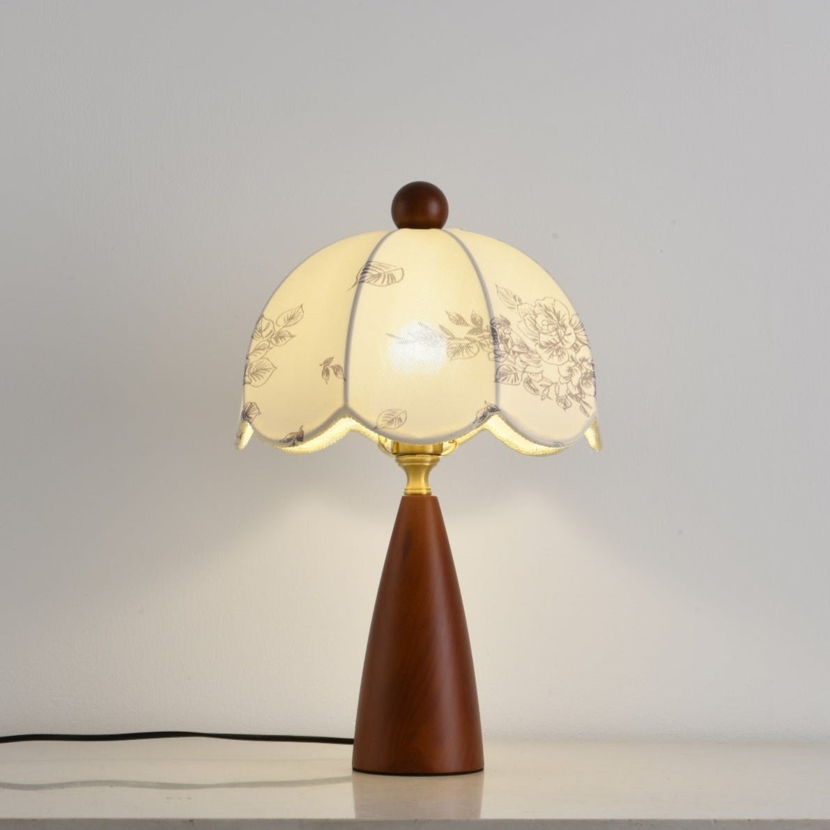 Ruby Vintage Table Lamp - Letslighting