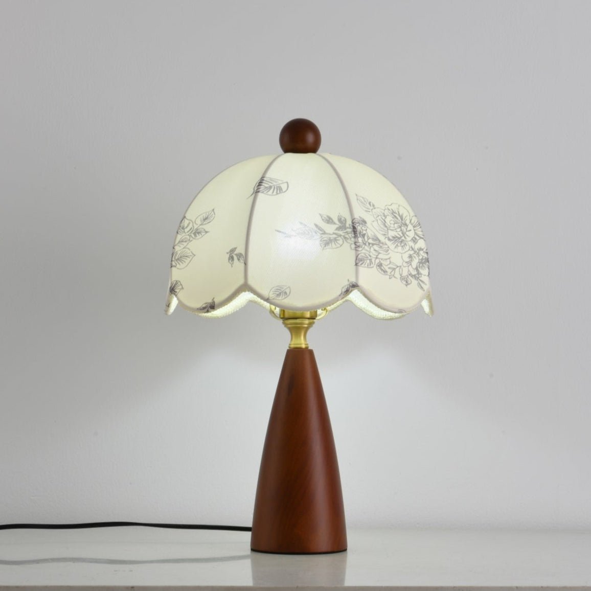 Ruby Vintage Table Lamp - Letslighting