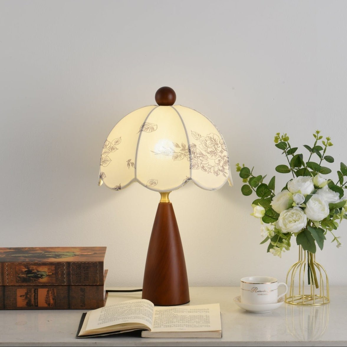 Ruby Vintage Table Lamp - Letslighting