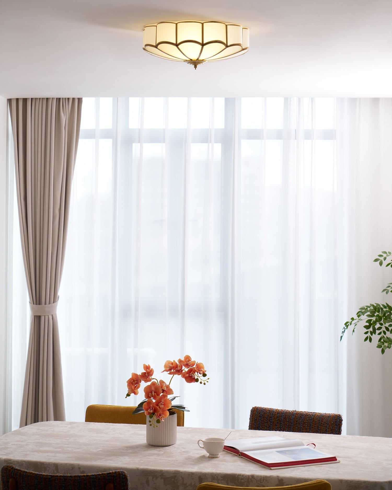 Lustra Ceiling Light Flower Shape Glass Brass - Letslighting