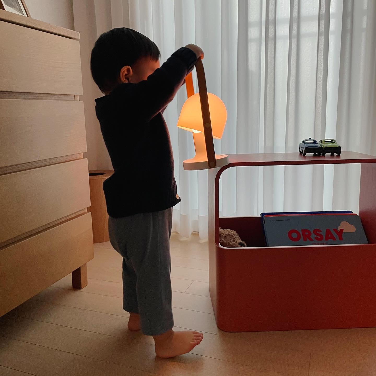 Solisice Scandinavian Table Lamp - Letslighting