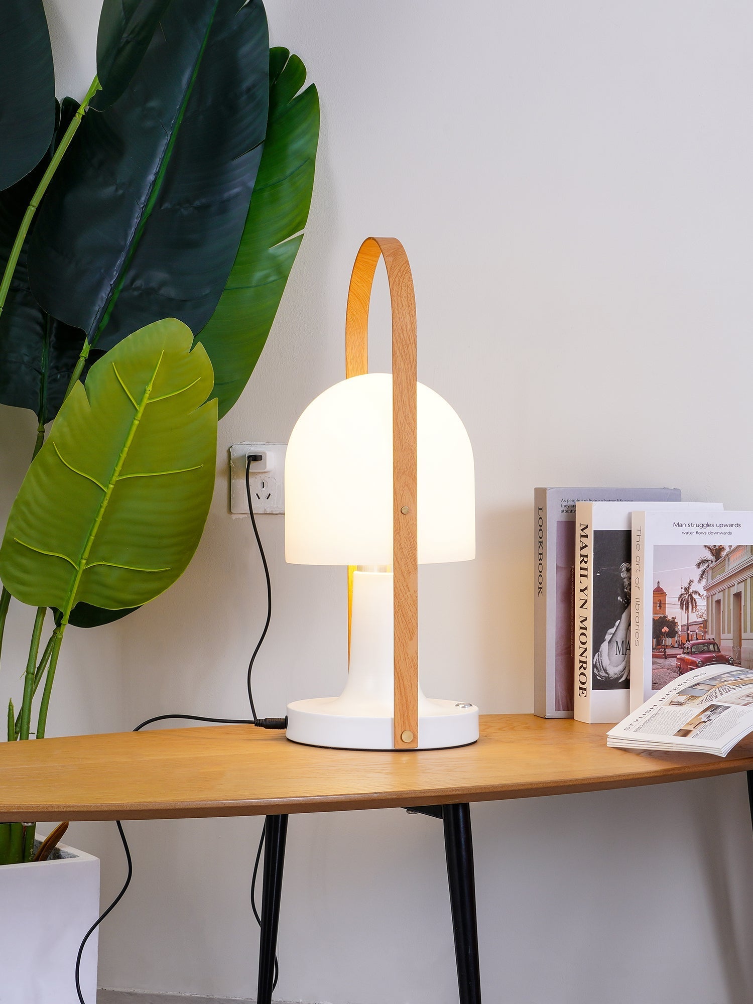 Solisice Scandinavian Table Lamp - Letslighting
