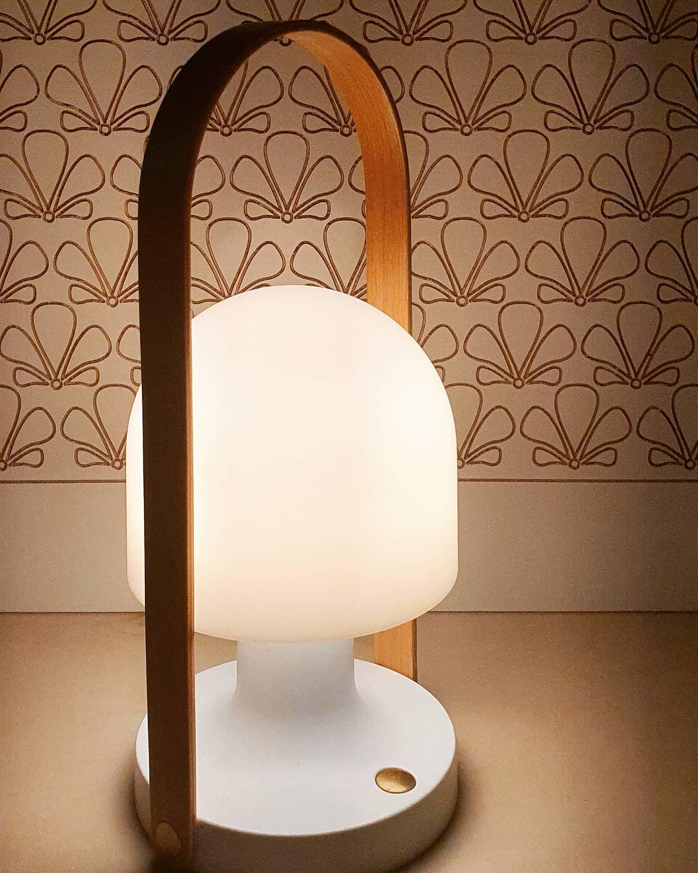 Solisice Scandinavian Table Lamp - Letslighting