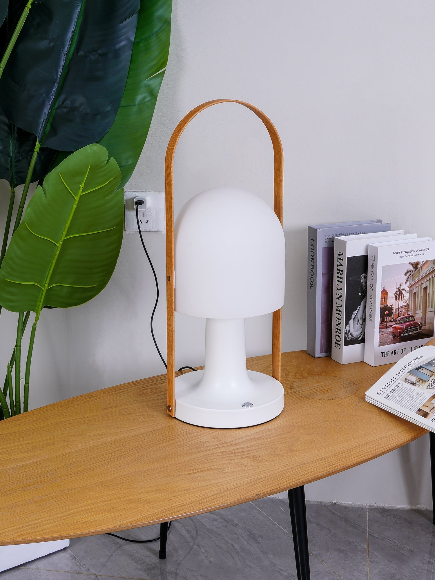 Solisice Scandinavian Table Lamp - Letslighting