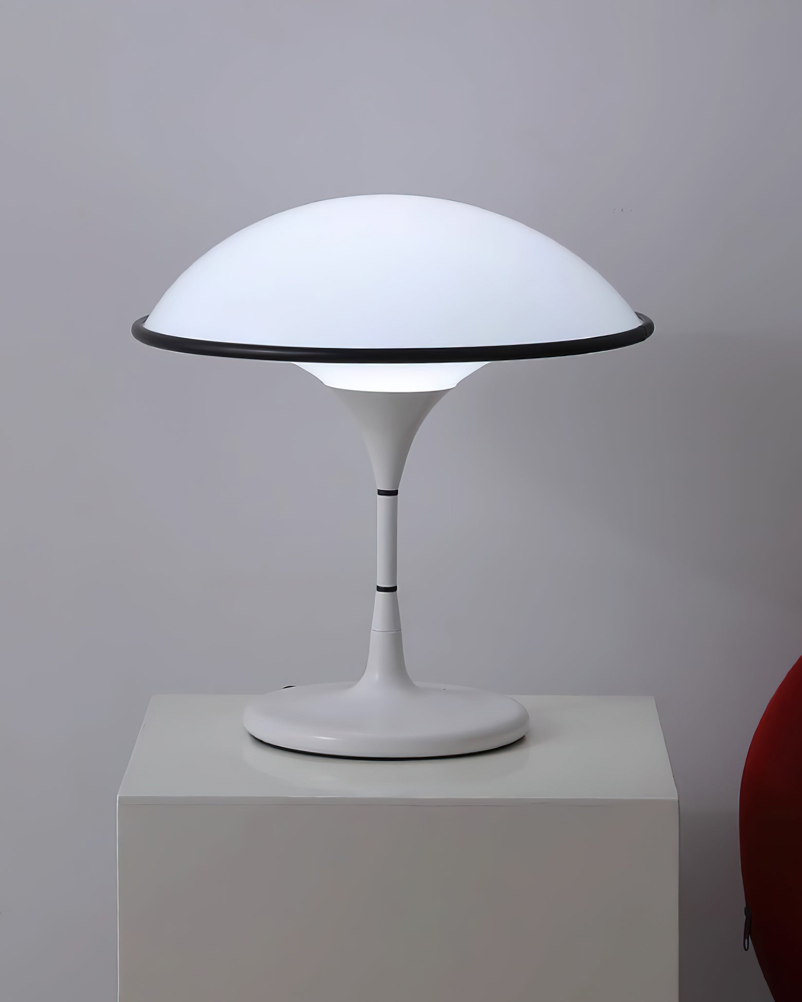 Clarise Acrylic Futuristic Table Lamp - Letslighting
