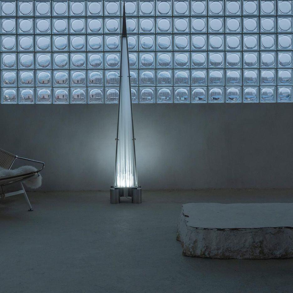 Riley Modern Glass Floor Lamp - Blowlighting