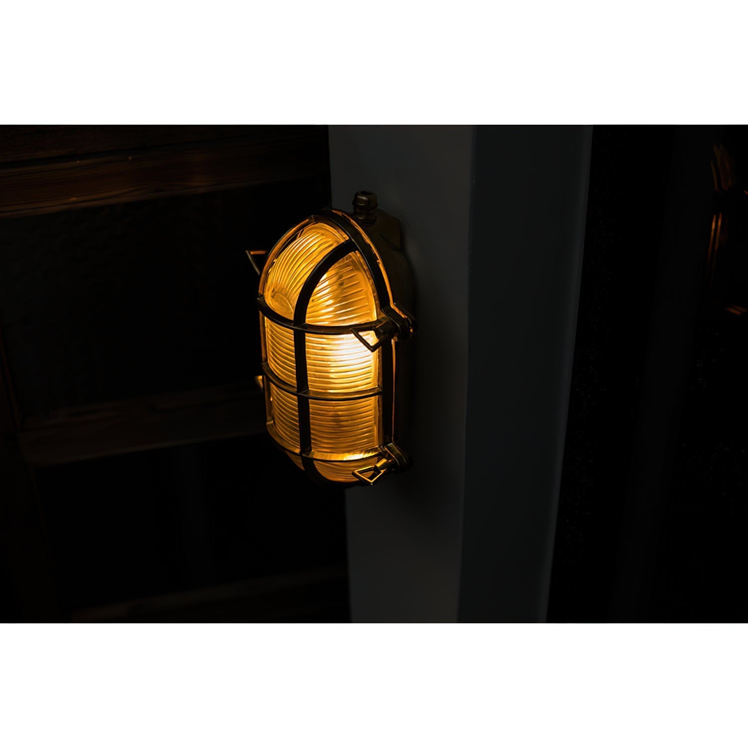 Erthearis Vintage Brass Bunker Sconce Wall Lamp - Letslighting