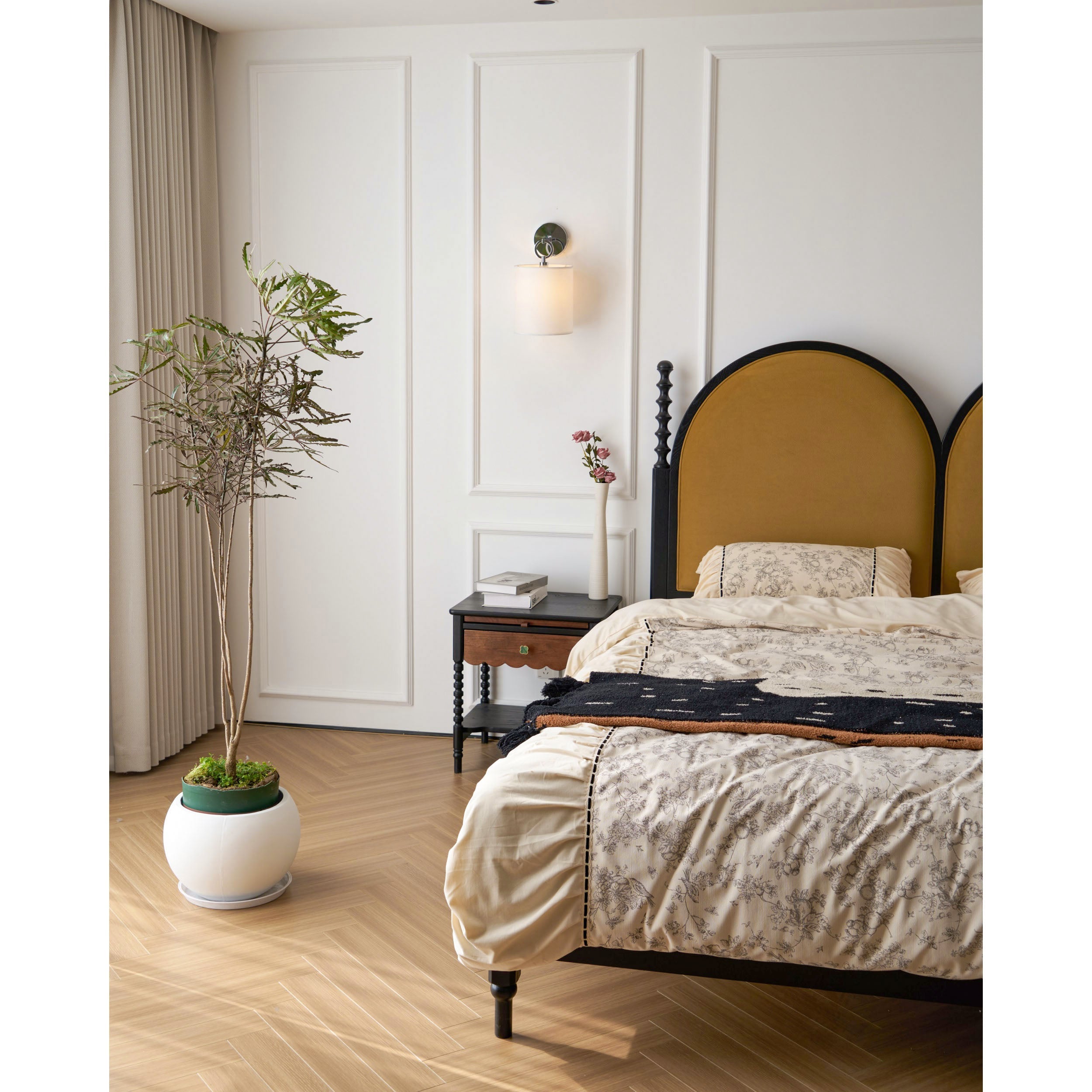 Cotheor Modern Minimalist Circle Brass Fabric Sconce Wall Lamp - Letslighting