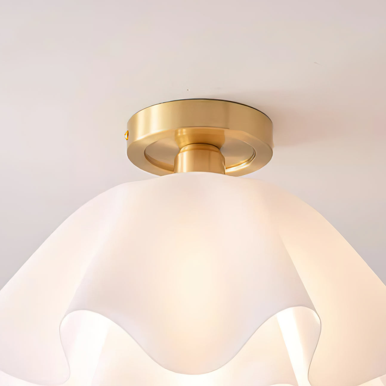 Valentina Ceiling Light Flower-Shape
