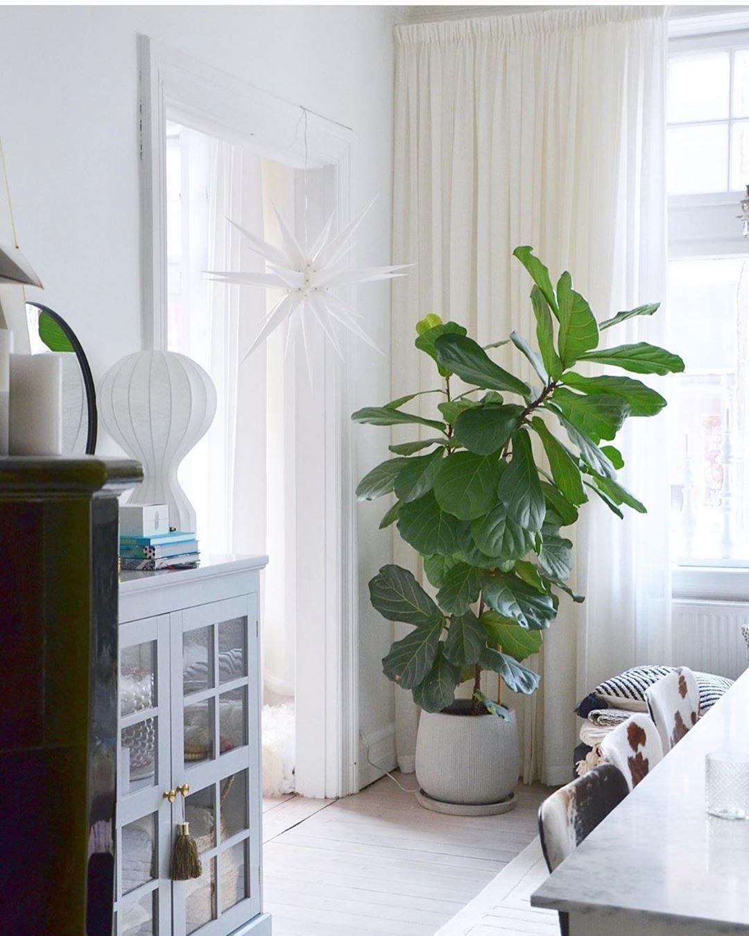 Pulsice Steel Sculptural Table Lamp - Letslighting