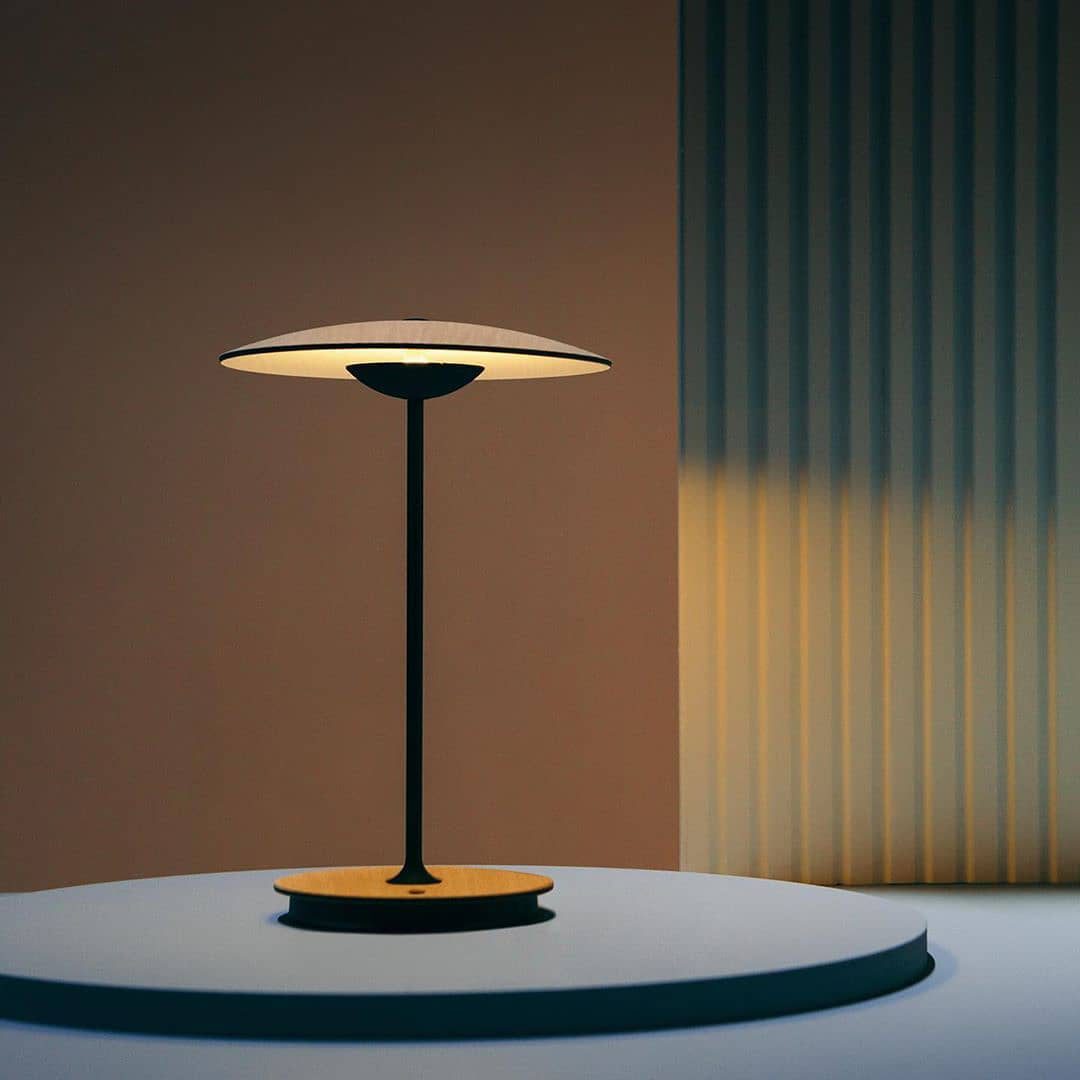 Solara Table Light Slim Minimalist - Letslighting