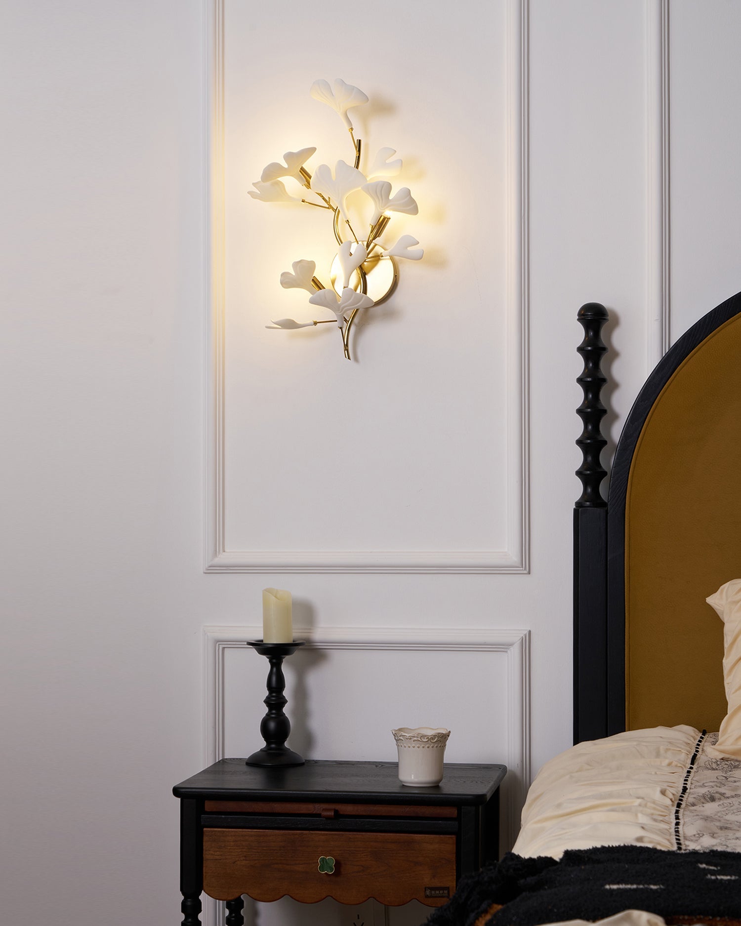 Wall Lamp Gingko Ceramic Petal Shades Gold Art Nouveau - Letslighting