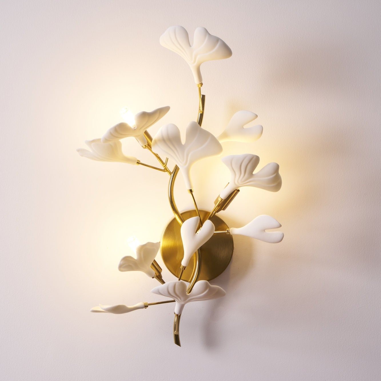Wylie Postmodern Luxury Gingko Ceramics Wall Lamp - Letslighting