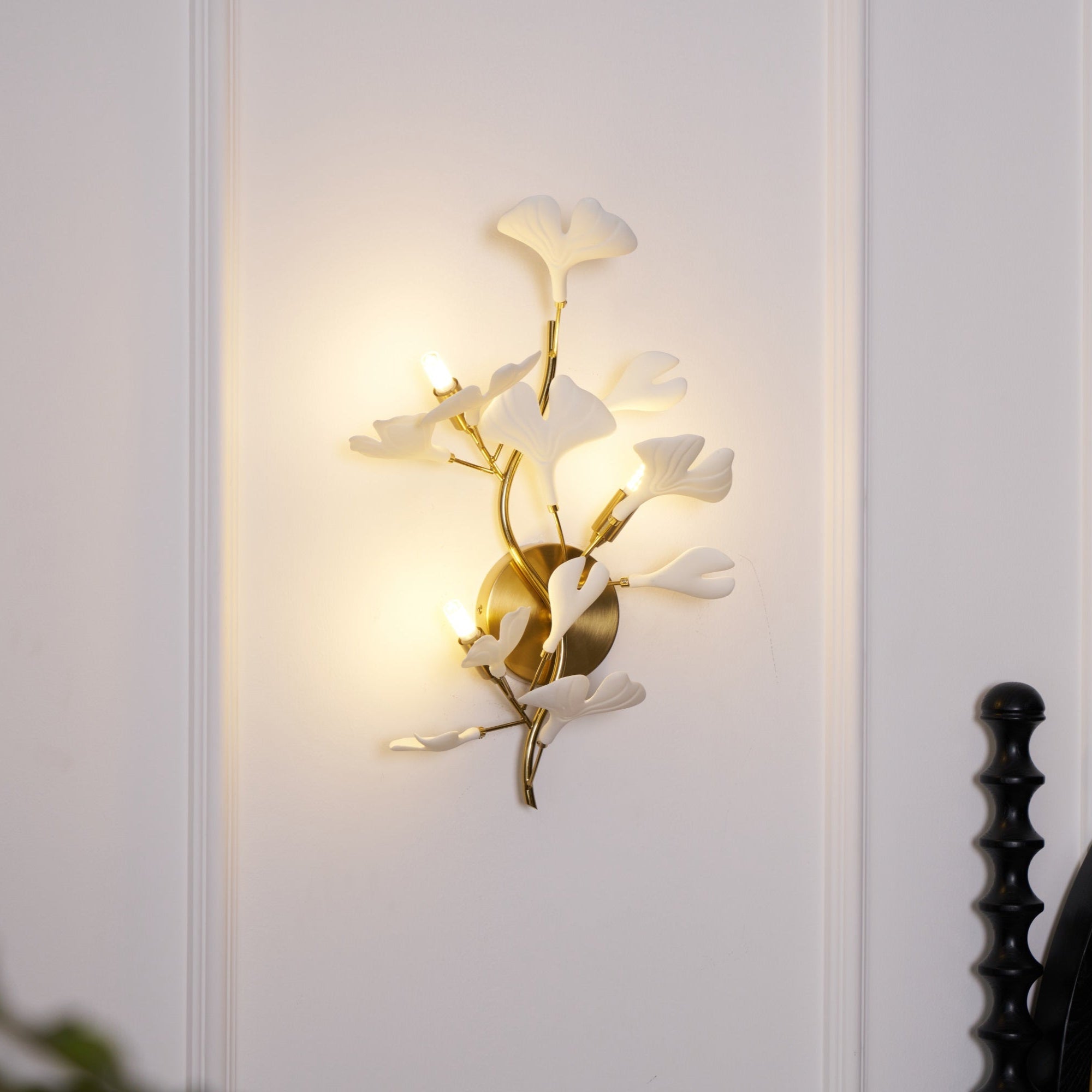 Wylie Postmodern Luxury Gingko Ceramics Wall Lamp - Letslighting