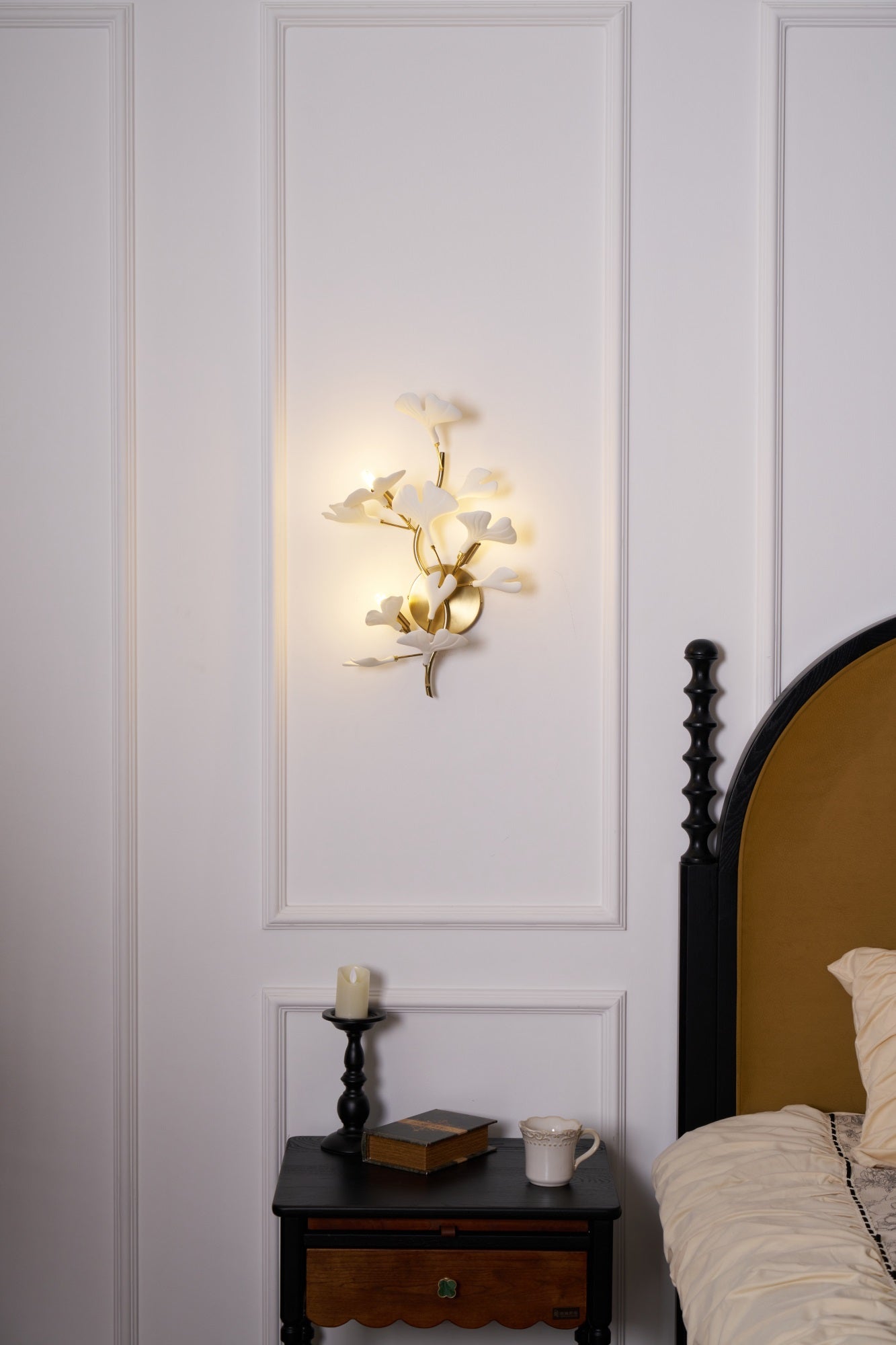 Wylie Postmodern Luxury Gingko Ceramics Wall Lamp - Letslighting