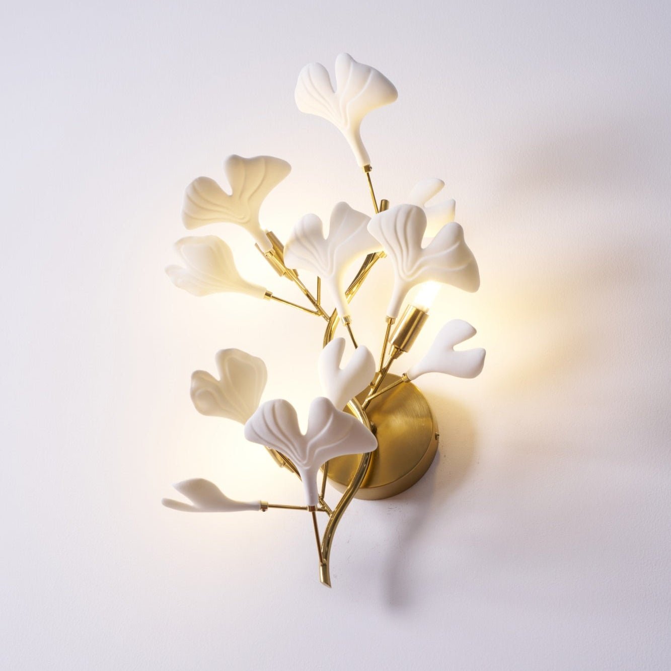Wylie Postmodern Luxury Gingko Ceramics Wall Lamp - Letslighting