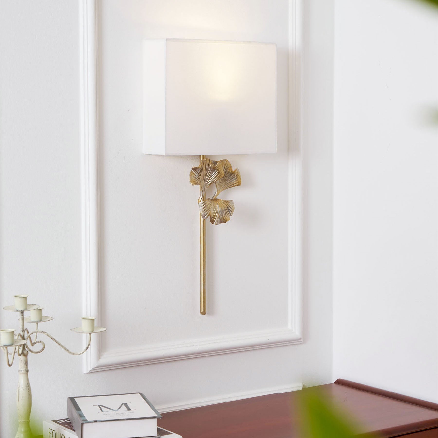 Silva Ginkgo Leaf Wall Lamp