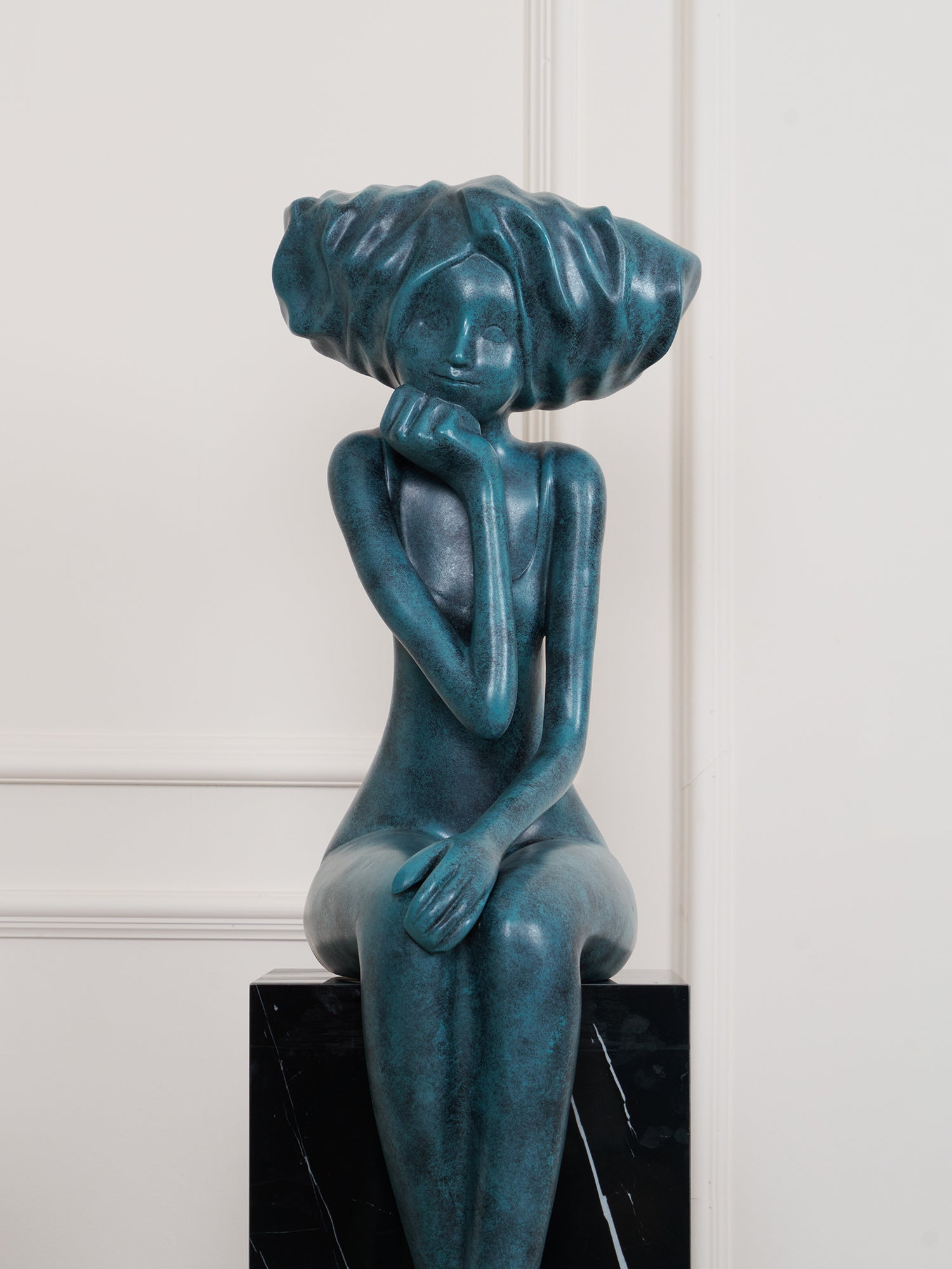 Lumenova Sculpture Girl Meditate Artistic - Letslighting