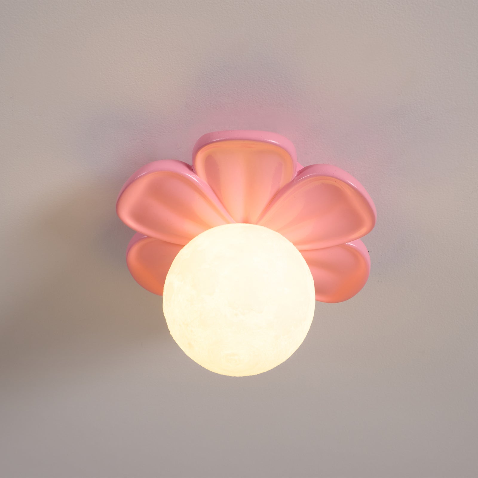 Quip Individual Creativity Bloom Flower Resin Ceiling Lamp - Letslighting